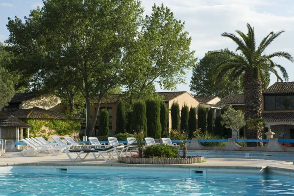 Hôtel Club Résidence les Amandiers (Arles)
